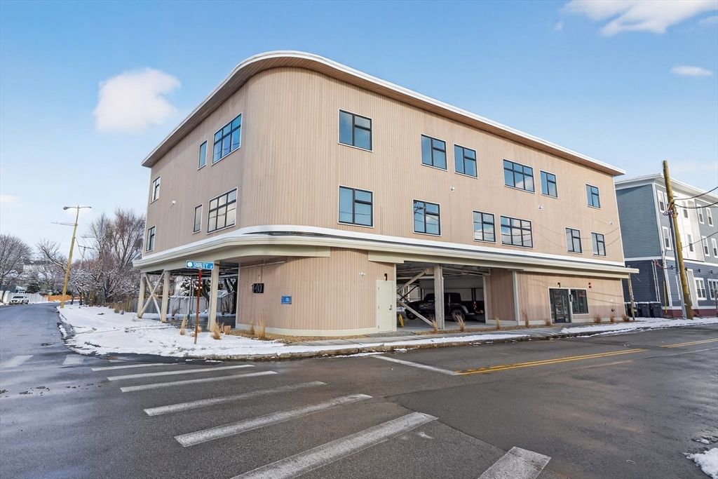 140 Shirley Street 204, Winthrop, MA 02152