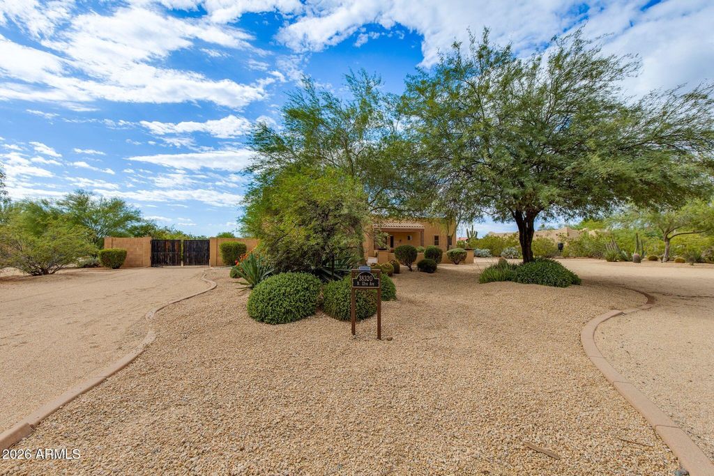 38320 N 12TH Avenue, Phoenix, AZ 85086 — photo 3