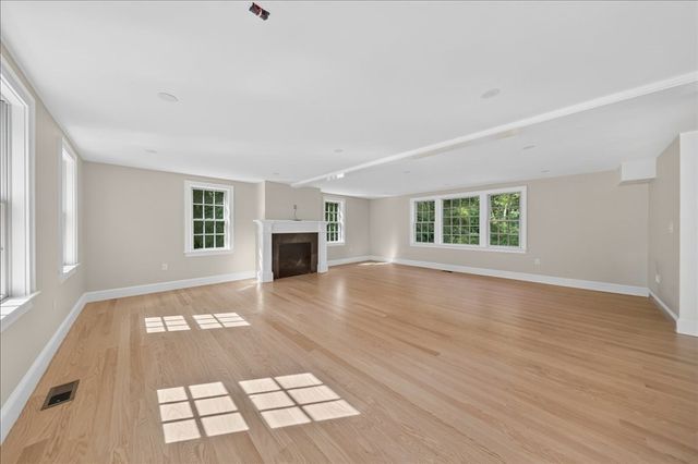 3 Hollyhock Ln., Hingham, MA 02043