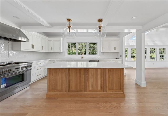 3 Hollyhock Ln., Hingham, MA 02043