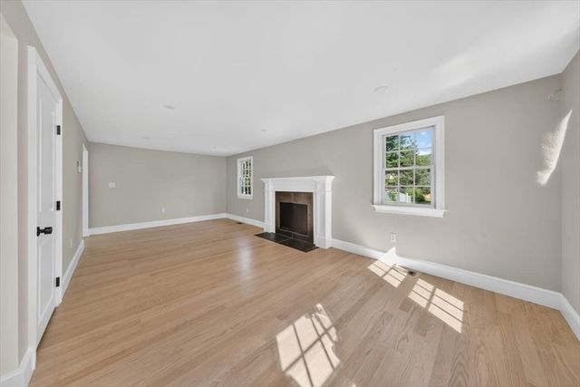 3 Hollyhock Ln., Hingham, MA 02043
