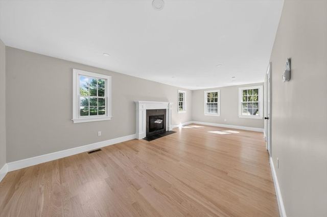 3 Hollyhock Ln., Hingham, MA 02043