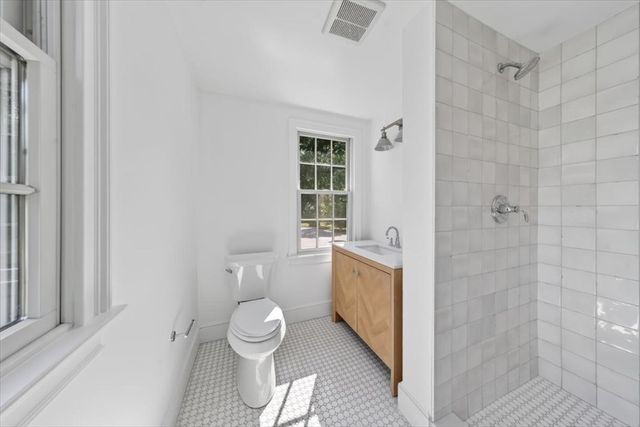 3 Hollyhock Ln., Hingham, MA 02043