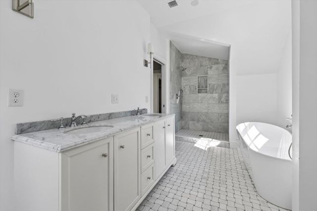 3 Hollyhock Ln., Hingham, MA 02043