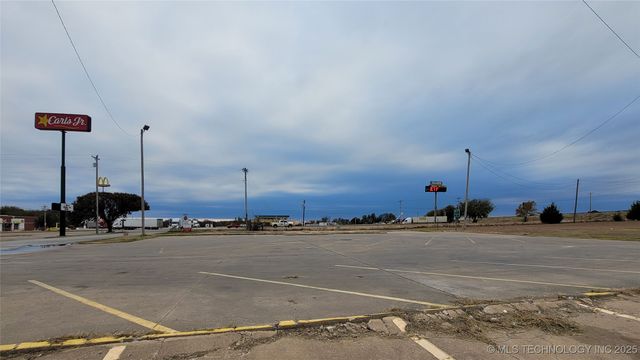 100 C E Colston Drive, Marietta, OK 73448