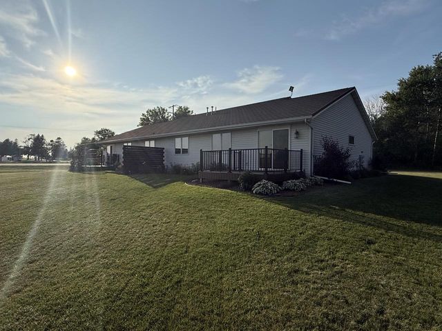 114 E Samz ROAD, Mishicot, WI 54228