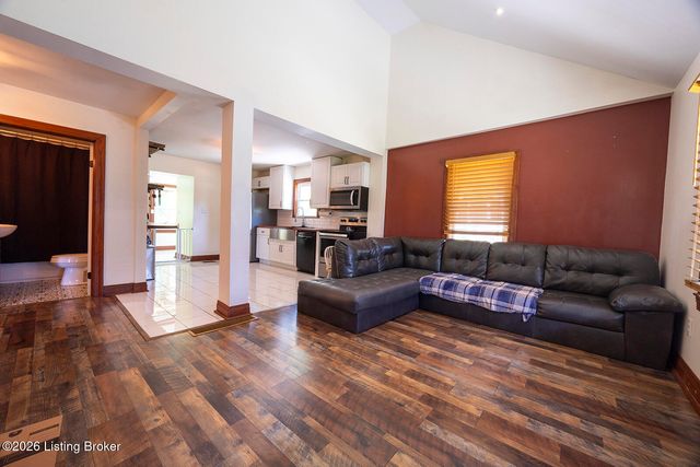 10607 National Turnpike, Louisville, KY 40118