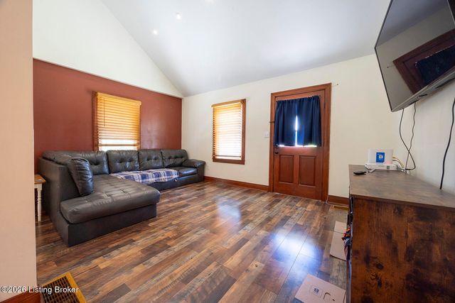 10607 National Turnpike, Louisville, KY 40118