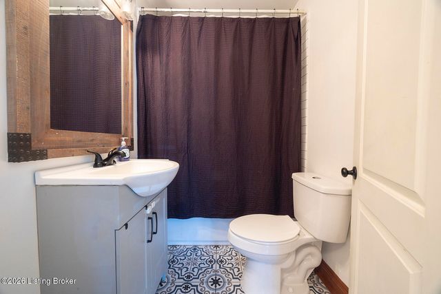 10607 National Turnpike, Louisville, KY 40118