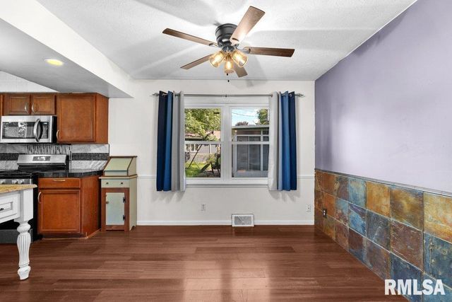 2639 44TH Street Court, Moline, IL 61265