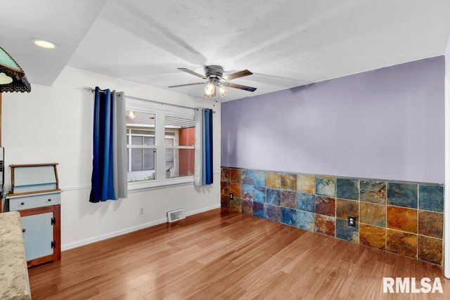 2639 44TH Street Court, Moline, IL 61265