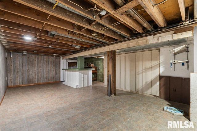 2639 44TH Street Court, Moline, IL 61265