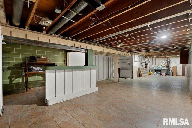 2639 44TH Street Court, Moline, IL 61265