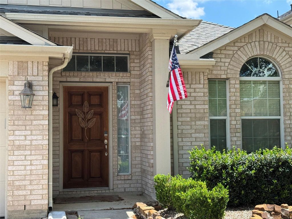 21818 Saragosa Pond Lane, Spring, TX 77379