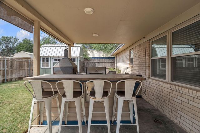 703 Godfrey St, Midland, TX 79703