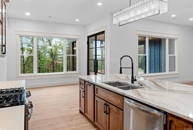 59 Denmark Circle, Mountain Home, AR 72653