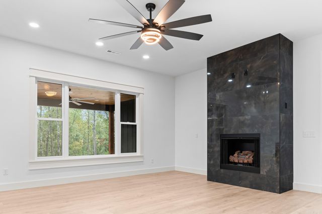 59 Denmark Circle, Mountain Home, AR 72653