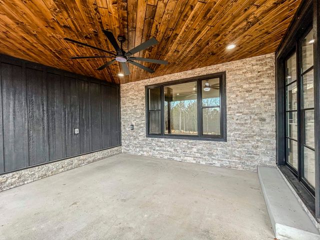 59 Denmark Circle, Mountain Home, AR 72653