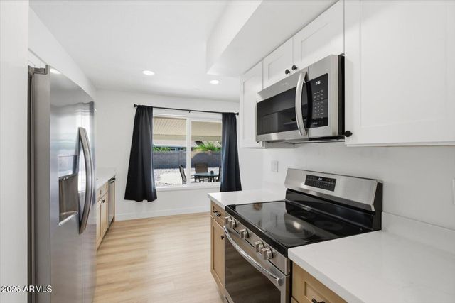 19814 N PINE SPRINGS Drive, Sun City, AZ 85373