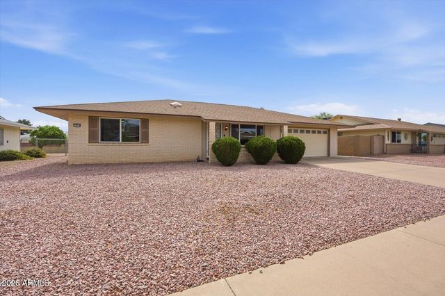 19814 N PINE SPRINGS Drive, Sun City, AZ 85373