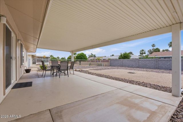 19814 N PINE SPRINGS Drive, Sun City, AZ 85373
