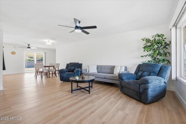 19814 N PINE SPRINGS Drive, Sun City, AZ 85373