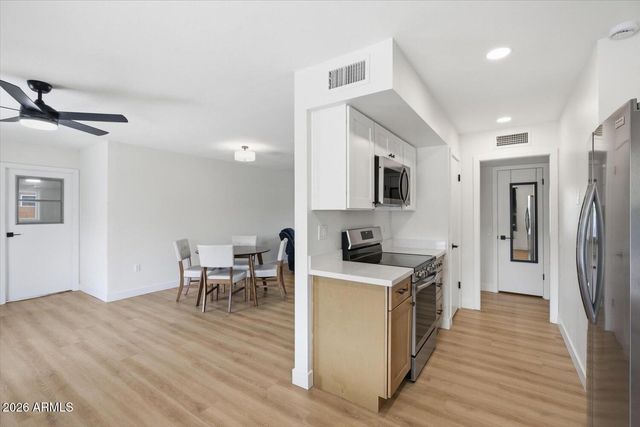 19814 N PINE SPRINGS Drive, Sun City, AZ 85373