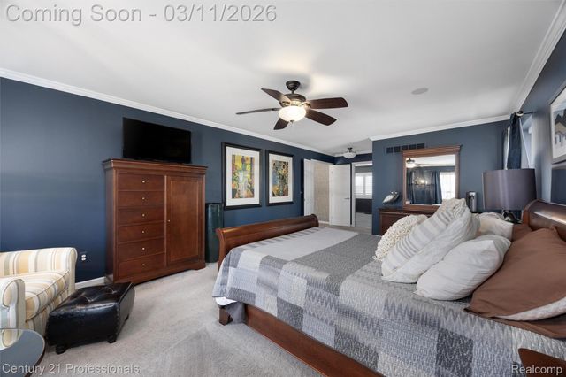 2392 Kingscross Drive, Shelby Charter Township, MI 48316