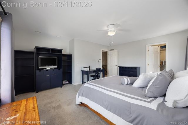 2392 Kingscross Drive, Shelby Charter Township, MI 48316