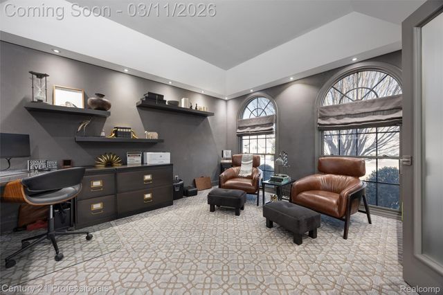 2392 Kingscross Drive, Shelby Charter Township, MI 48316