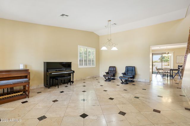 2700 E YELLOWSTONE Place, Chandler, AZ 85249