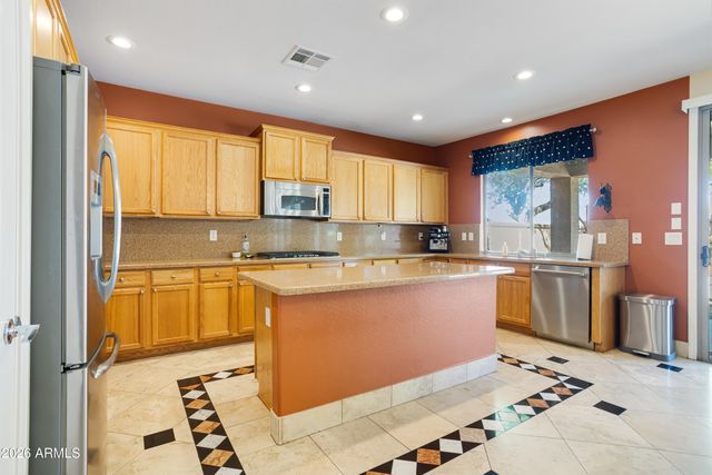 2700 E YELLOWSTONE Place, Chandler, AZ 85249