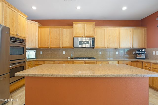 2700 E YELLOWSTONE Place, Chandler, AZ 85249