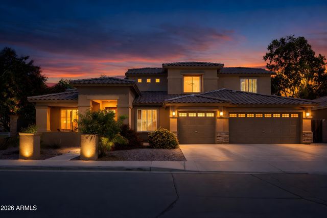 2700 E YELLOWSTONE Place, Chandler, AZ 85249