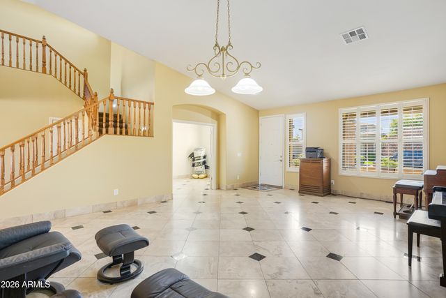 2700 E YELLOWSTONE Place, Chandler, AZ 85249