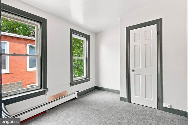 121 S WEST ST, York, PA 17401