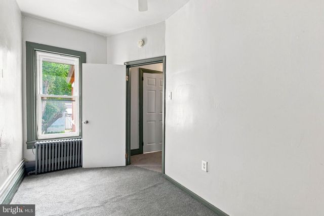 121 S WEST ST, York, PA 17401