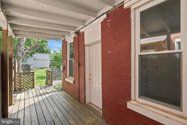 121 S WEST ST, York, PA 17401