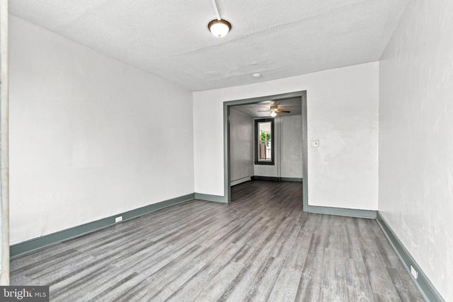 121 S WEST ST, York, PA 17401