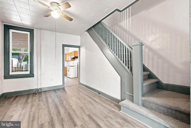 121 S WEST ST, York, PA 17401