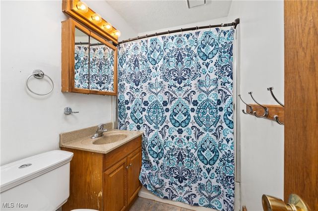 16201 Woodbrook Avenue, Maple Heights, OH 44137