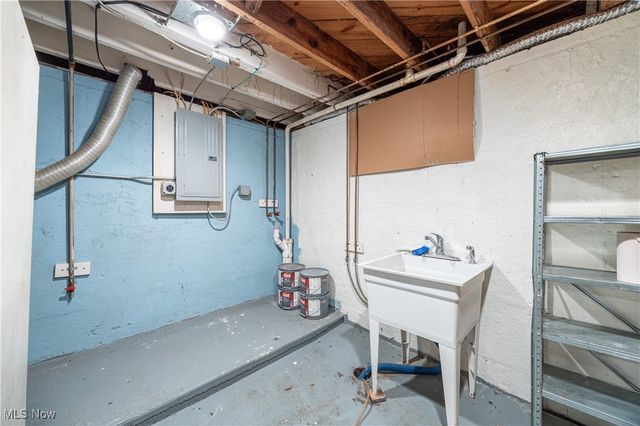 16201 Woodbrook Avenue, Maple Heights, OH 44137