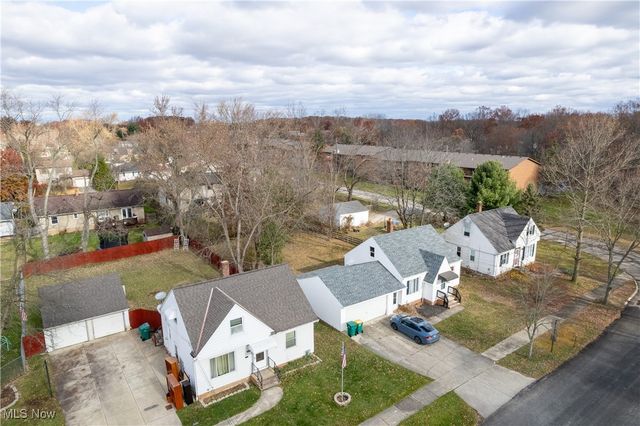 16201 Woodbrook Avenue, Maple Heights, OH 44137