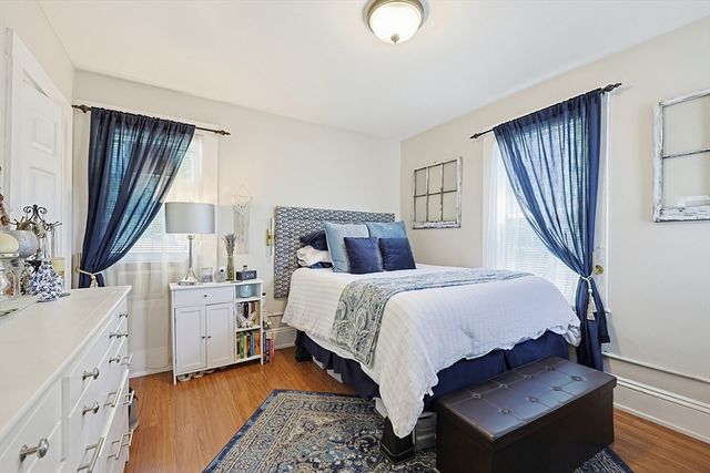 72 Dysart St, Quincy, MA 02169