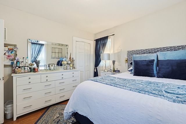 72 Dysart St, Quincy, MA 02169