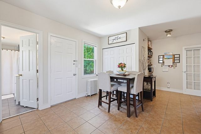 72 Dysart St, Quincy, MA 02169