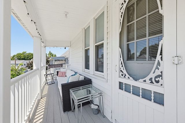 72 Dysart St, Quincy, MA 02169