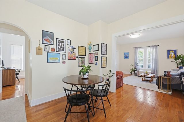 72 Dysart St, Quincy, MA 02169