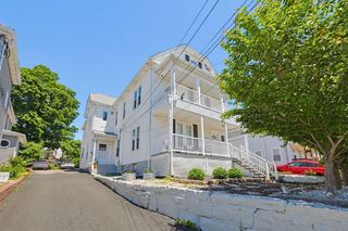 72 Dysart St, Quincy, MA 02169