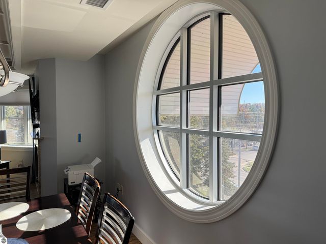 1941 US-131 N # 50, Traverse City, MI 49686